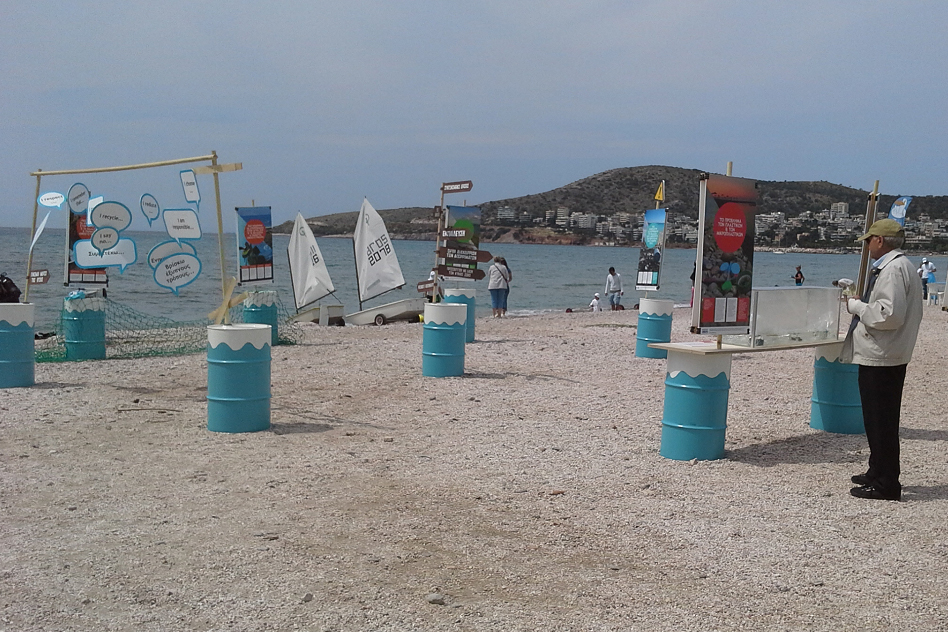 A mobile exhibition on marine litter